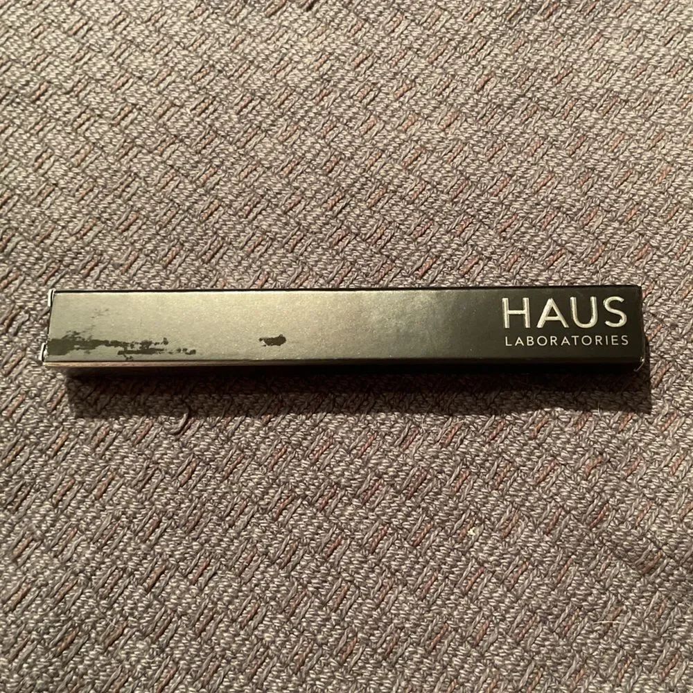 BNIB - Haus laboratories - RARE - SOLD OUT - LIQUID EYE-LIE-NER in Punk